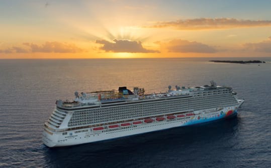 Norwegian Breakaway - exterior